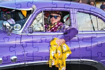 פאזל של Football Themed Parade Car