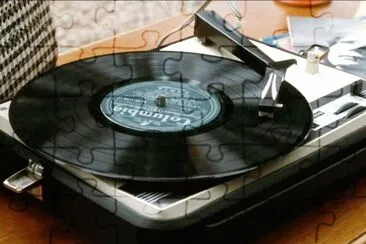 record player jigsaw puzzle