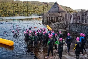 פאזל של Triathlon swimmer Loch Tay