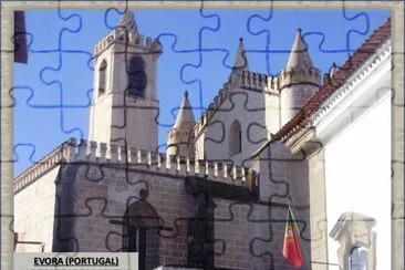 EVORA (PORTUGAL) - TORRES IGLESIA FRANCISCANOS