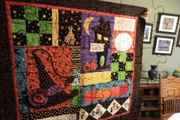 Halloween Quilt-Crafty