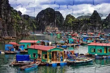 Ha Long-Vietnam