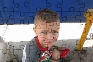 playing jigsaw puzzle