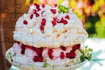 פאזל של Marshmellow Pavlova Dessert