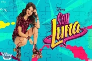 SOY LUNA