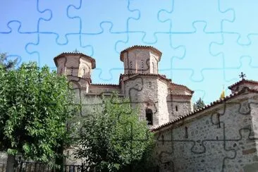 Monasterio ortodoxo en Grecia. jigsaw puzzle