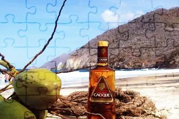 פאזל של Ron AÃ±ejo Cacique: ClÃ¡sico con Agua de Coco