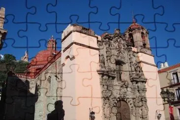 Templo en Guanajuato, MÃ©xico. jigsaw puzzle