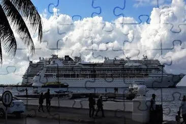 Barcos en el muelle de Isla Cozumel. Quintana Roo. jigsaw puzzle