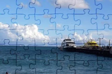 Transbordadores en Playa del Carmen, Quintana Roo. jigsaw puzzle