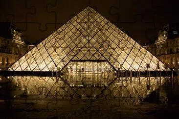 PirÃ¢mide do Louvre