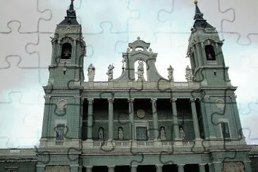 Catedral de Madrid, EspaÃ±a. jigsaw puzzle