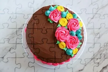 chocleate flower cake with pink frosting