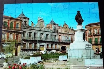 MEDINA DEL CAMPO (VALLADOLID) â€“ MONUMENTO A ISABEL LA CATÃ“LICA