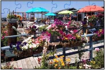 פאזל של Colorful Outdoor Dining-Eureka CA