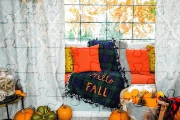 פאזל של Festive Fall Window Seat