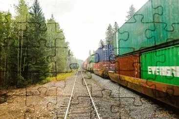 Train 5 KM long Canada