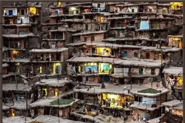 Pueblo en una ladera de IrÃ¡n