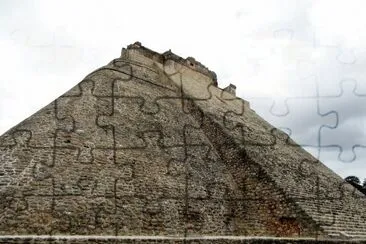 PirÃ¡mide maya en Uxmal, MÃ©xico. jigsaw puzzle