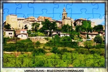 LABRAZA (ÃLAVA) â€“ BELLO CONJUNTO AMURALLADO jigsaw puzzle