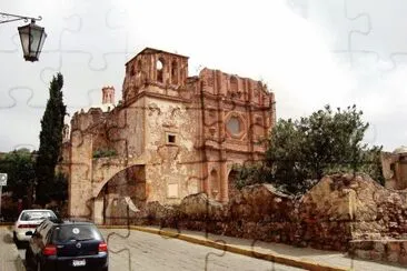 Templo en ruinas en Ciudad Zacatecas. jigsaw puzzle