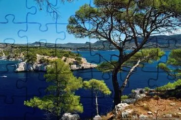 Calanques Ã  Cassis jigsaw puzzle