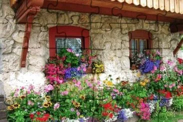 Casa con flores jigsaw puzzle