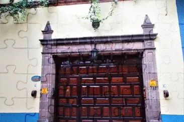 PortÃ³n de casa en CoyoacÃ¡n, Ciudad de MÃ©xico.