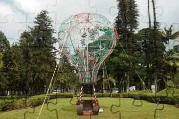 פאזל של Jardim com balão