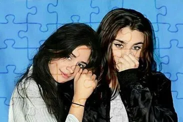 פאזל של CAMREN