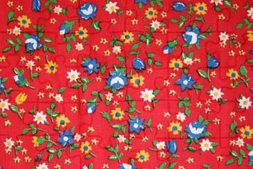 פאזל של Red calico fabric