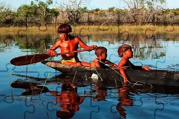 Canoa no rio