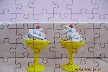 ×’×œ×™×“×•×ª jigsaw puzzle