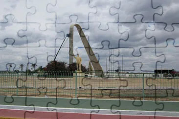 Monumento ao Centenário de Petrolina - PE jigsaw puzzle