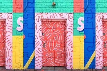 פאזל של Colorful door