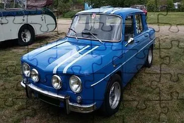 פאזל של renault 8