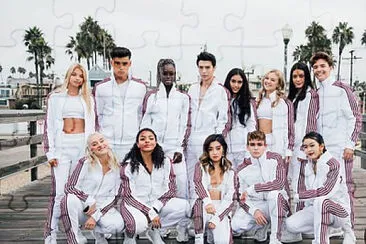 פאזל של Now United