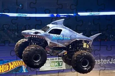 Megalodon Monster Truck