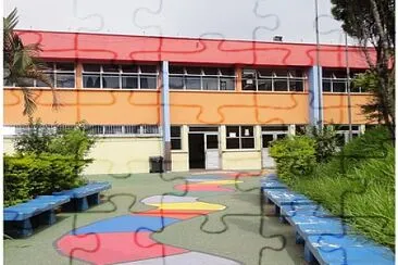 פאזל של ESCOLA