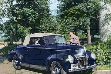 1939 Ford Deluxe Convertible Coupe