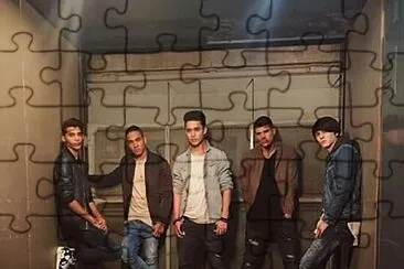 CNCO - Tan Facil jigsaw puzzle