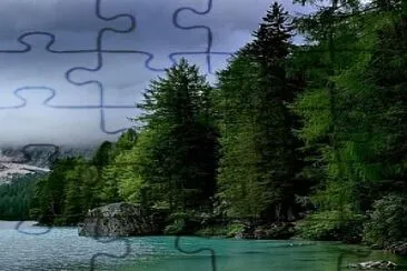 Pinheiros e lago jigsaw puzzle