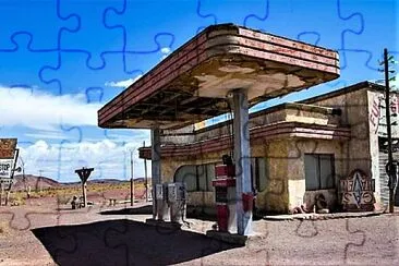 פאזל של ghost service station