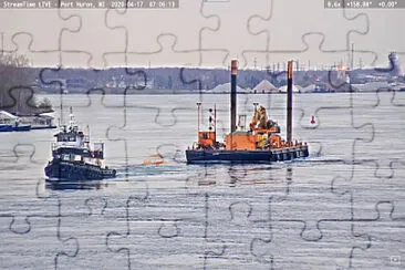 פאזל של tug  "Champion " pulling spud-barge barge Kokosing-1