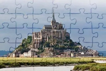 MONT-SAINT-MICHEL, NORMANDY, FRANCE