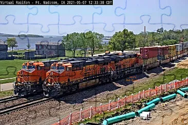 FMD BNSF-6810   BNSF-7113 with Ft Madison   Missis jigsaw puzzle