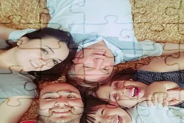 FAMILIA jigsaw puzzle