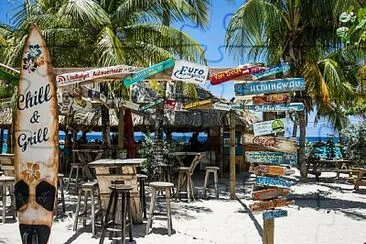 Beach bar jigsaw puzzle