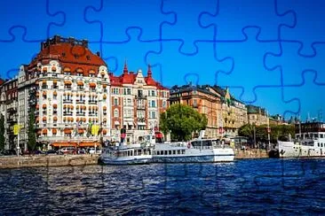 Toy jigsaw puzzle