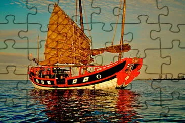 Traditional Chinese boat jigsaw puzzle